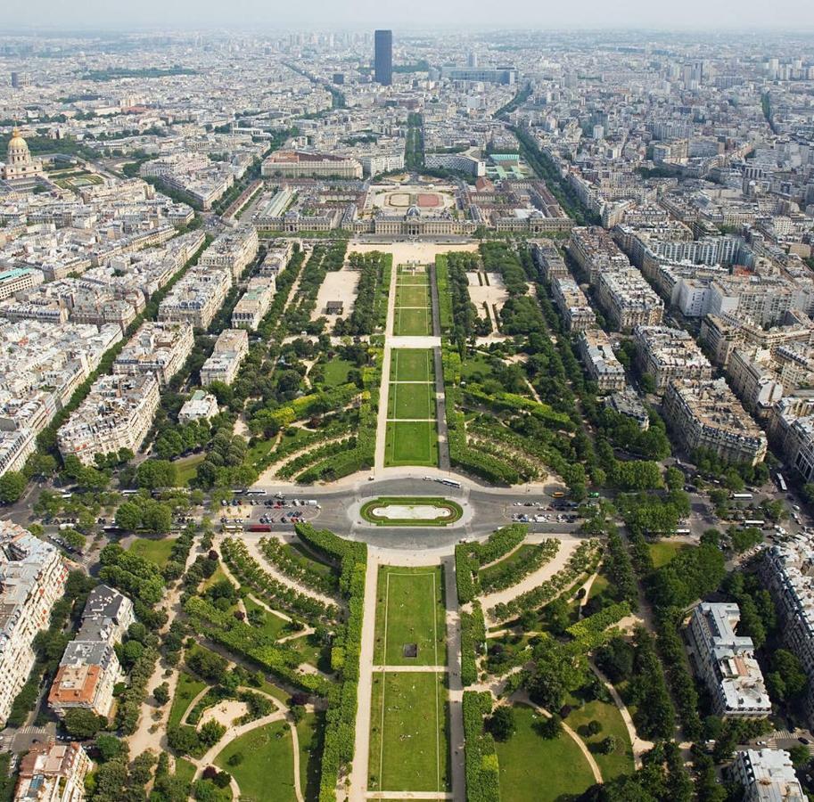 Studio Tour Eiffel Et Champs-Elysees Paris Exterior foto
